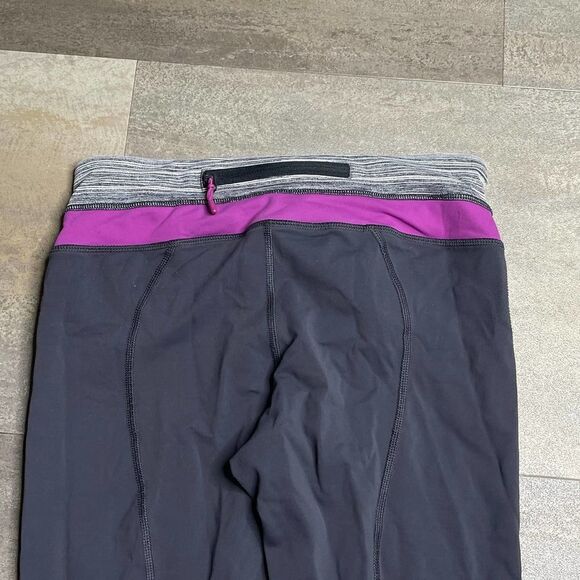 Lululemon Inspire Crop 6 - Picture 3 of 4